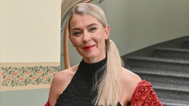 Salkkarit-näyttelijä Monika Lindeman murtui kyyneliin töissä – taustalla järkyttävä syy