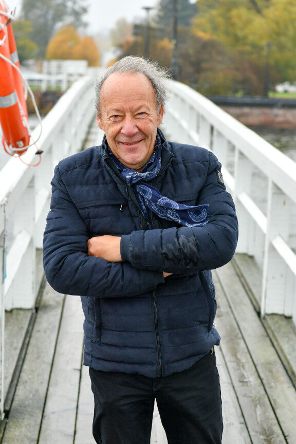 Gugi poseerasi Seiskalle vuonna 2020.