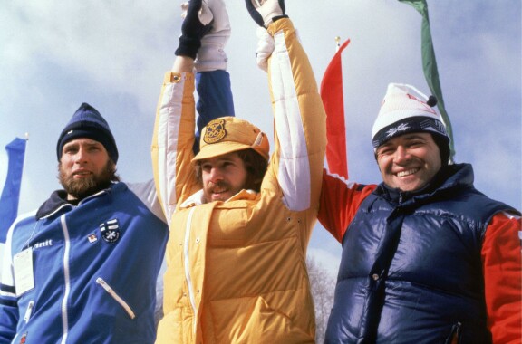 Suomen Juha Mieto otti hopeaa, Ruotsin Thomas Wassberg kultaa ja Norjan Ove Aunli pronssia Lake Placidin talviolympialaisten 15 kilometrin kilpailussa.