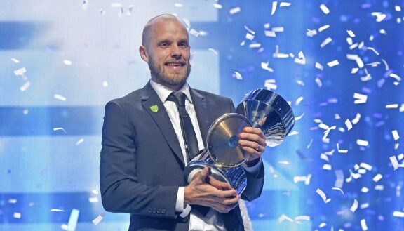 Kuvassa Vuoden urheilija 2020 Teemu Pukki.