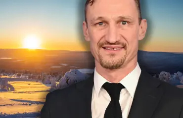 Sami Hyypiä bongattiin Levillä kaunottaren kanssa – nyt puhuu kolmekymppinen Jenni
