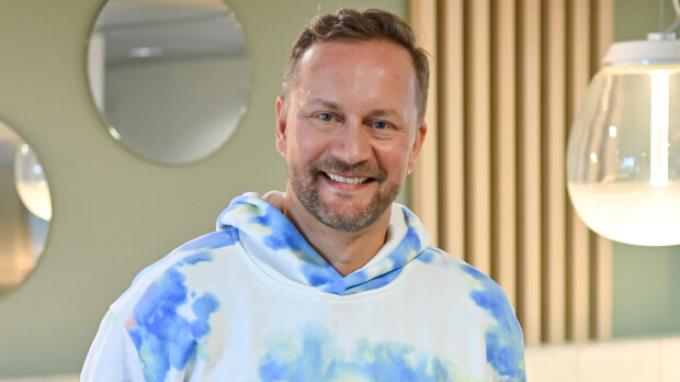 Mikko Silvennoinen sekoili uutisstudiossa