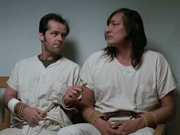 Kuvausten jälkeen Forman on todennut, että Will oli elokuvan ainoa näyttelijä, jota hänen ei tarvinnut ohjata. Jack Nicholson voitti leffasta parhaan miespääosa-Oscarin.