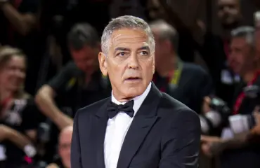 Hätkähdyttävä yksityiskohta! George Clooneyn hiustyyli hämmentää