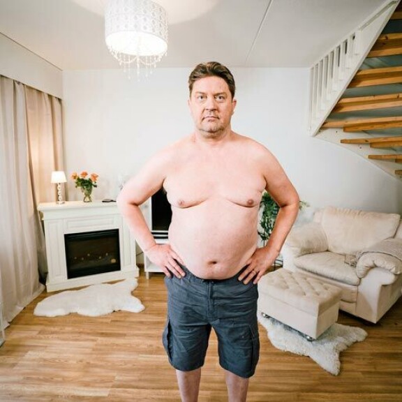 Oskari osallistui viime vuonna Olet mitä syöt -ohjelmaan. – Paino ei tippunut, mutta vyötärönmitta pieneni. Sisältä suli sitä vaarallista rasvaa. Oskari osallistui viime vuonna Olet mitä syöt -ohjelmaan. – Paino ei tippunut, mutta vyötärönmitta pieneni. Sisältä suli sitä vaarallista rasvaa.