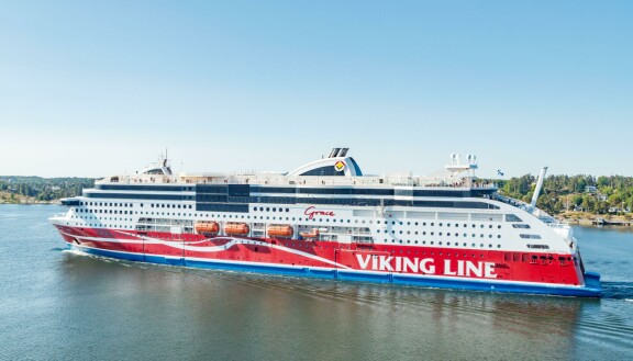 Seiskalle kerrotaan yllättävästä kohtaamisesta Viking Gracella.