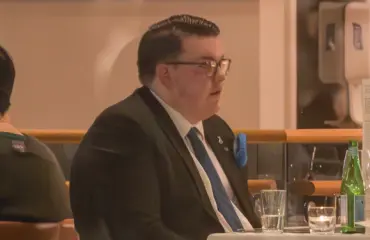 Kohutun kokoomusnousukas Patrick Itäniemen talousasiat retuperällä – lukuisia velkomuskanteita