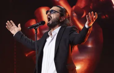 Iranilainen Mohammad hämmästyttää The Voicessa – tällainen on hänen taustansa