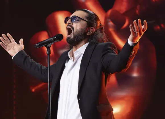 Iranilainen Mohammad hämmästyttää The Voicessa – tällainen on hänen taustansa