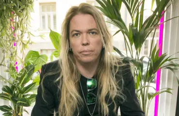 Oho! Eicca Toppiselta, 49, isoja vauvauutisia