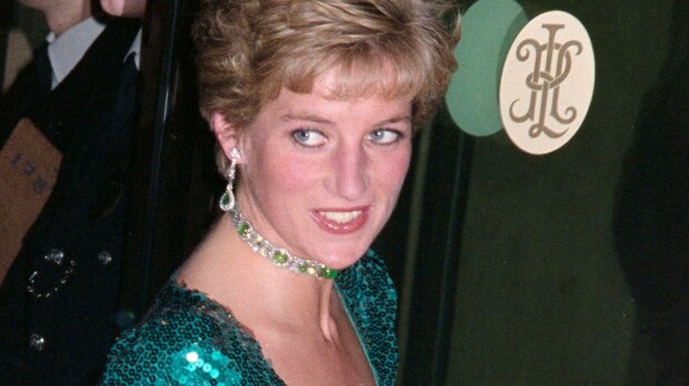 Prinsessa Dianan haudan läheisyyteen syntyi valtava tungos