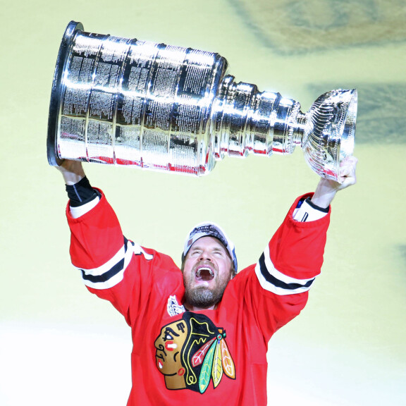 Veritulpan kanssa kamppaillut Kimmo teki säkenöivän paluun ja voitti Stanley Cupin Chicago Blackhawksissa kesällä 2015.