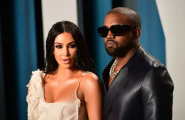 Kanye väittää Kardashianeja parittajiksi – Kim huolissaan lasten turvallisuudesta
