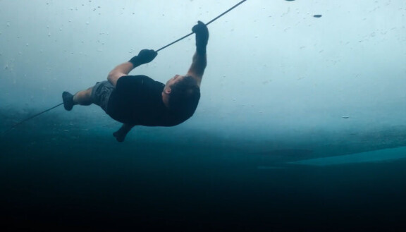 David Blaine jään alla.