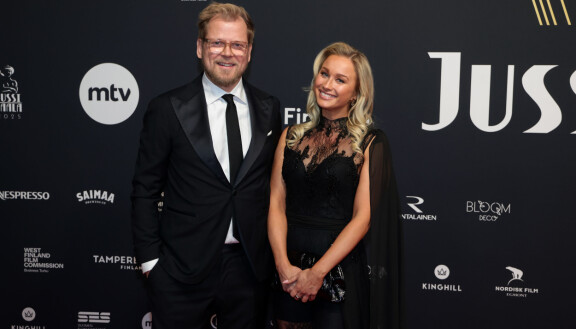 Antti ja Anne maaliskuussa Jussi-gaalassa 2025.