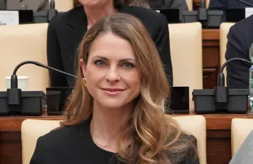 Prinsessa Madeleine hurmaa kevättyylissä – kuvat