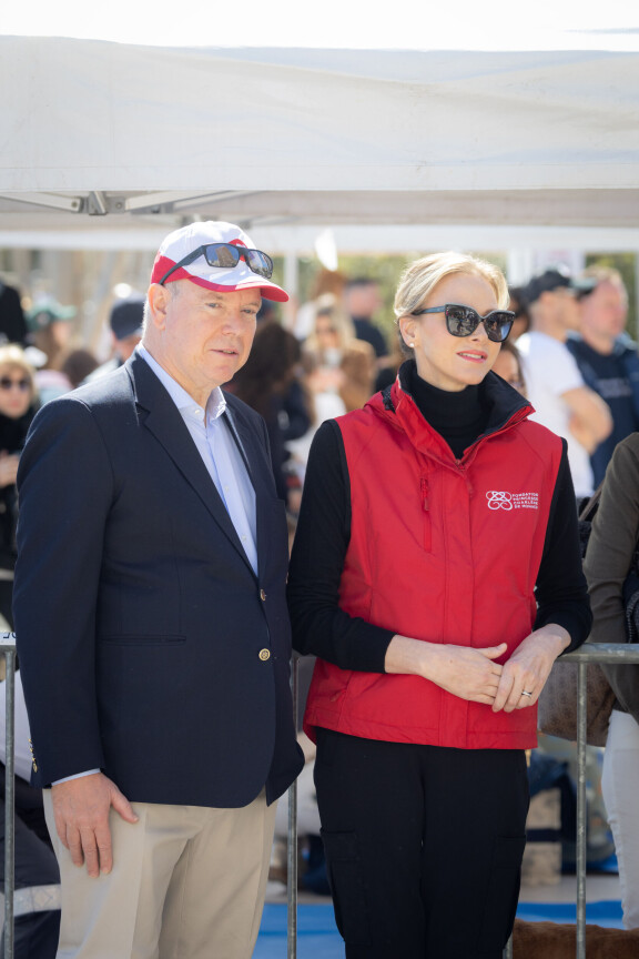Albert ja Charlene edustivat hämmästyttävän arkisina.