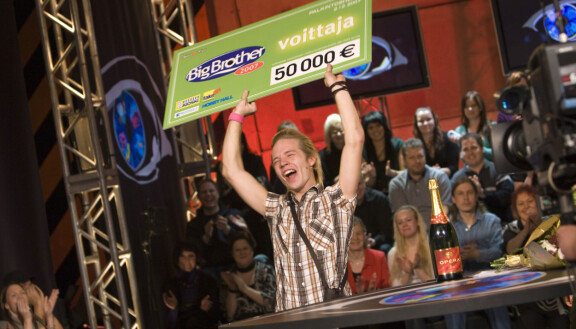 Sauli kuittasi Big Brother -voitostaan 50 000 euroa vuonna 2007.