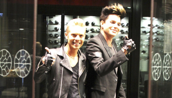 Laulaja Adam Lambert ja poikaystävä Sauli Koskinen Helsingissä maaliskuussa 2013. 7 päivää / Marko Tubli.
