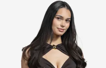 Kuvankaunis Naomi lumoaa The Voice of Finlandissa – salattu tausta