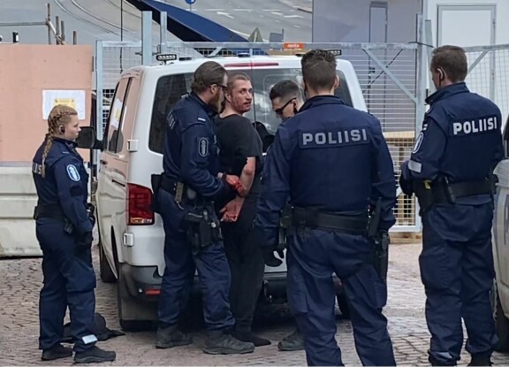 Stefu on joutunut vuosien saatossa tekemisiin myös virkavallan kanssa.
