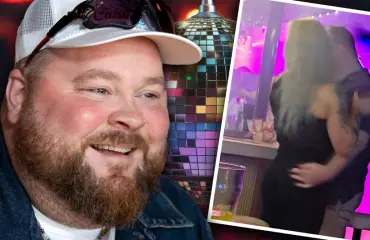 Yökuvat julki! Akseli Herlevi hellissä tunnelmissa blondin kanssa