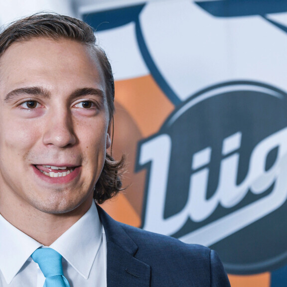23-vuotias Hannes Björninen toimii toista kauttaan Lahden Pelicansin kapteenina. 23-vuotias Hannes Björninen toimii toista kauttaan Lahden Pelicansin kapteenina.