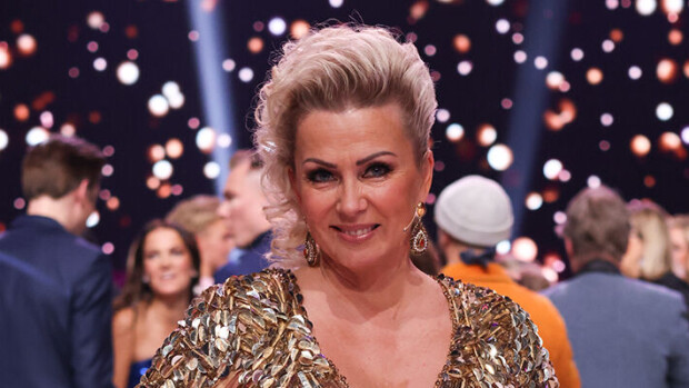 Helena Ahti-Hallbergille TTK-sunnuntait ovat pakoa arjesta – näin tanssituomaria hemmotellaan studiossa Helena Ahti-Hallberg