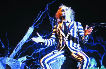 Michael Keaton lupaa Katsolle: ”Beetlejuice 2 on tulossa!”