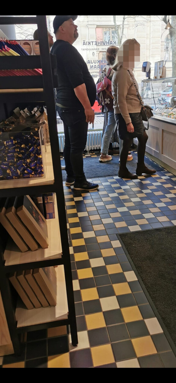 Lukija kertoo Jarin toitotelleen kovaan ääneen kokonaisvaltaista hyvinvointiaan sekä terveellisiä elämäntapoja.