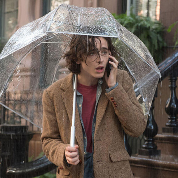 Supertähti Timothée Chalamet ei suosi helppoja rooleja – narkkari, kannibaali ja Bob Dylan A Rainy Day in New York