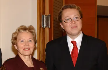 Tunnistaisitko? Tältä Eeva ja Marko Ahtisaari näyttävät nyt