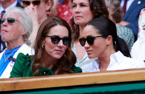 Meghan ja Kate pitivät etten Harryn ja Meghanin poistumista tiiviisti yhtä.
