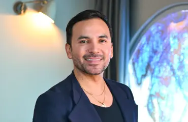 Antonio Flores rikkoi hiljaisuuden
