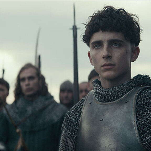 Supertähti Timothée Chalamet ei suosi helppoja rooleja – narkkari, kannibaali ja Bob Dylan The King