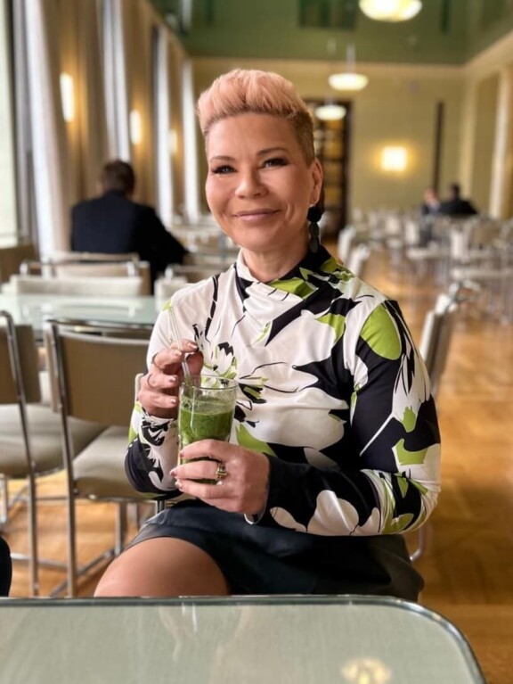 Paula kertoo arvostavansa perinteisiä arvoja ja pitää tärkeänä, että mies huomioi naisen.
