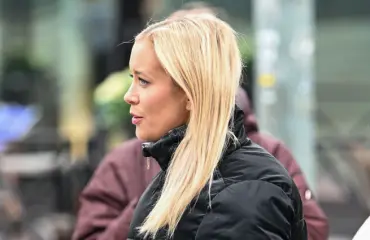Sofia Virran avustajat kävivät käsiksi Seiskan toimittajaan – video!