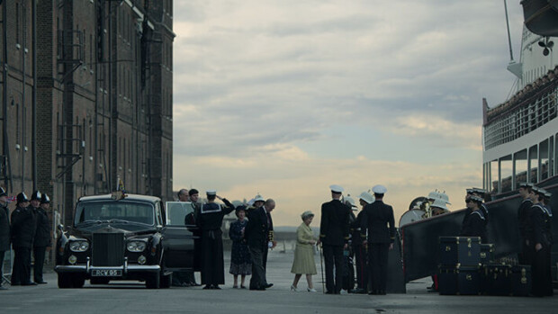 Bongasitko James Bondin The Crownista? 76-vuotias näyttelijä lähes tunnistamattomana hittisarjassa the crown