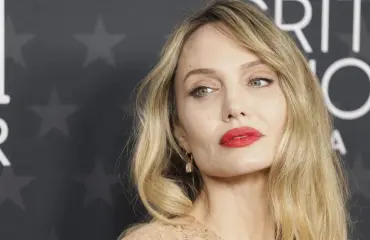 Tämän miehen kanssa Angelina Jolie sai parasta leffaseksiä