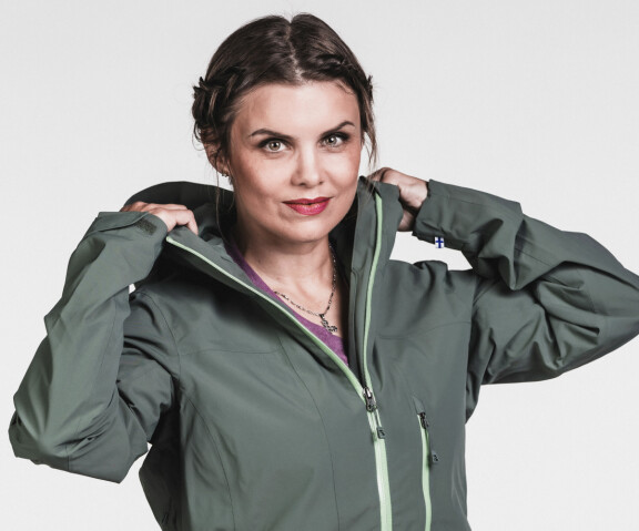 Näyttelijä Irina Isberg putosi Suuresta seikkailusta toisena kilpailijana.