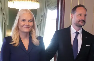 Keuhkosairas Mette-Marit ja kruununprinssi Haakon lähtivät salamatkalle!