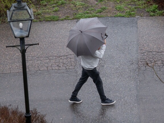 Kolea keli ei haitannut Jetin menoa Naantalissa.