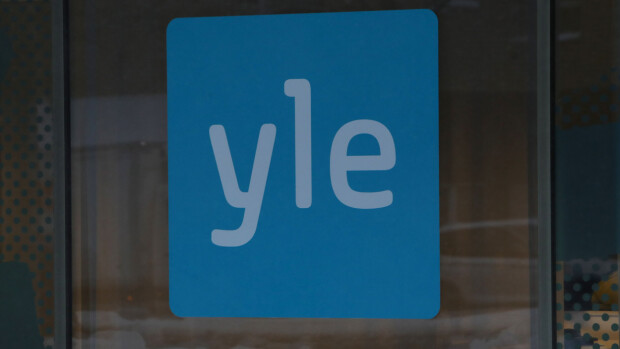 Yle Uutisten suorassa lähetyksessä huvittava kömmähdys