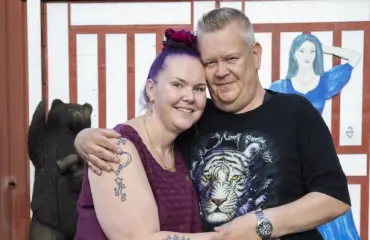 Fuengirola.fi: Aki ja Heli Palsanmäki hylkäävät Hirvaskankaan