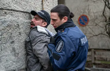 Suositun poliisisarjan tähti nähdään Robassa huumeveikon roolissa