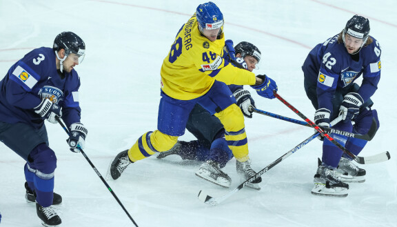 Suomen ja Ruotsin edellinen keskinäinen alkulohko-ottelu on MM-kotikisoista 2022. Tuolloin Ruotsi oli parempi voittomaalikilpailussa lukemin 3–2.