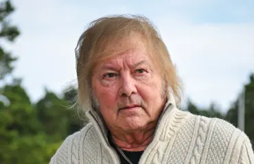 Sairauskohtaus yläilmoissa! Dannyn, 82, pelottava paluulento