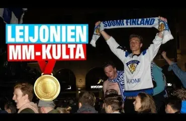 Vauhdikas video! Suomalaiset sekosivat täysin MM-voitosta: vaatteet pois ja suihkulähteeseen!