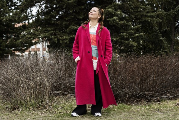 Irina on koulutukseltaan varhaiskasvatuksen opettaja.