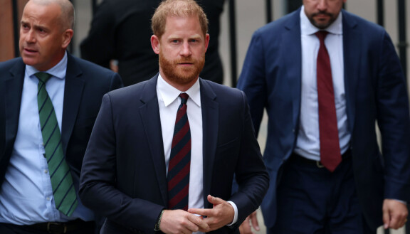 Harry totesi paluun Isoon-Britanniaan olevan turvapalveluiden eväämisestä johtuen mahdotonta. Hän on tuonut vahvasti esille sen, että asia oli hänelle periaatekysymys.